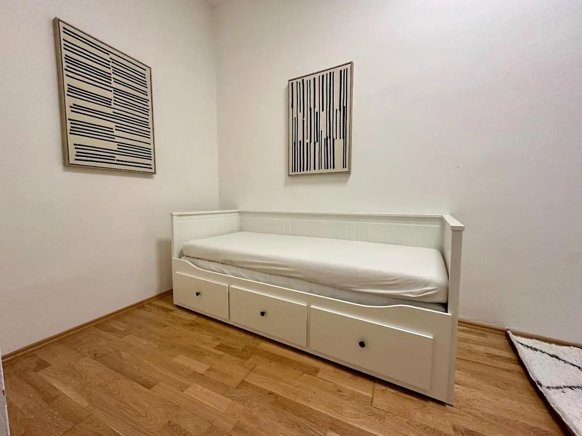 Belvedere Central Station Apartment Vienna Austria