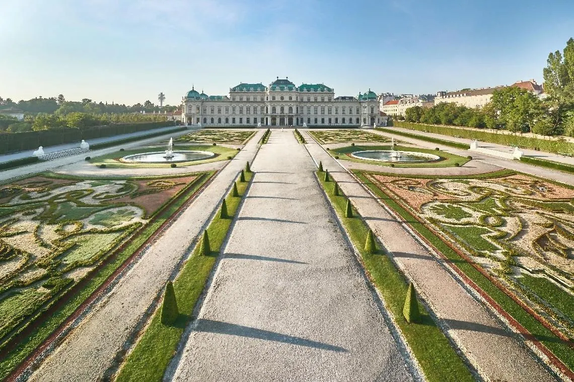 Belvedere Central Station Apartment Vienna